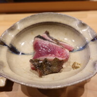 鮨 十兵衛 - 福井の迷い鰹、脂がのってるのにすっきり？