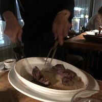 カルネジーオ イースト - 