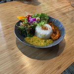 ULUWATU AMIGO - スパイスカレープレート