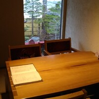 真心庵 - 個室 竹を入口から撮影