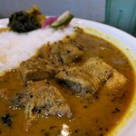 カレー&オリエンタルバル 桃の実 - チキンカレーセット