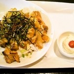 ララプリモ - 照焼きチキンチーズＤｏｎ （819円）