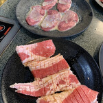 焼肉食べ放題 感激どんどん - 