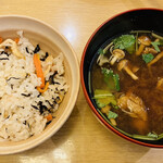 Ton Kyu - 「ひじきの炊きこみご飯」&「なめこのお味噌汁」