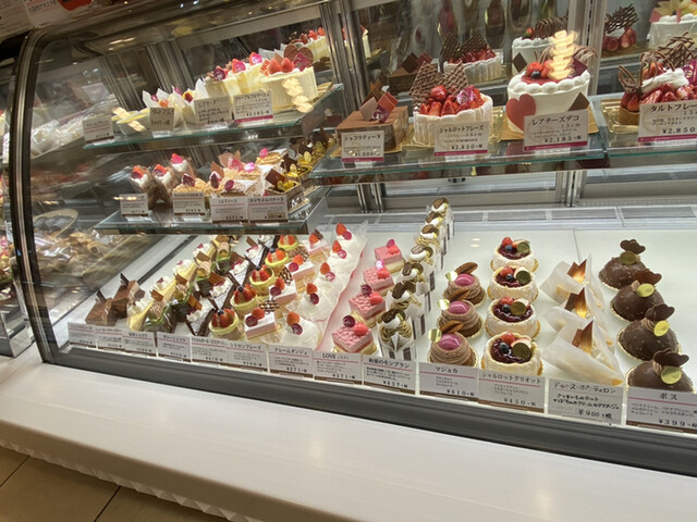 Endroit Palais インター店 アンドロワ パレ 御殿場 ケーキ 食べログ Endroit Palais インター店 アンドロワ パレ 御殿場 ケーキ 食べログ
