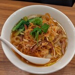 龍 刀削麵 - ネギチャーシュー刀削麺