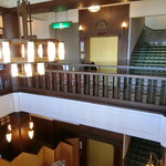 カフェ ラウンジ アンド バー アゼリア - 席から館内の景色