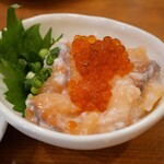 日本酒バル 富士屋 - サーモンの塩辛