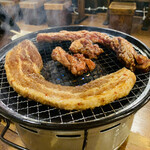 Horumon Yakiniku En - 