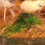 創作カレー MANOS - 海苔と茶出汁で作る、ごまさば鶏キーマ