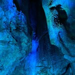 Resutoran Toretatei - 龍河洞の洞窟の中の滝