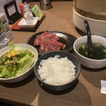 焼肉ホルモン 極 - 