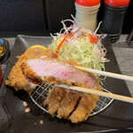 とんかつ 大喜 - ロースあ～っぷ