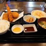 Izakaya Ichi - ミックスフライ定食(20-12)