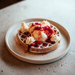 Tokyo Coffee Roastery Cafe - ワッフル Waffle