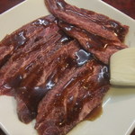 炭火焼肉　鶴 - 