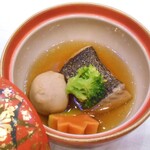 Onagawa Onsen Hanayuubi - 夕食（かれいの煮付と野菜の炊合せ）