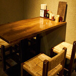 焼き鳥ゑびす - 席（テーブル）