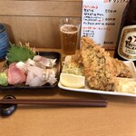 めし家 やまや - アジフライとお刺身
                                美味い❗️