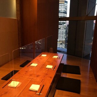 Completely private rooms where you can feel the Japanese atmosphere [8 rooms for 2 to 12 people/private room fee free]