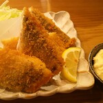 ごはんとおさけ、と本 松林堂 - アジフライ　タルタルソース