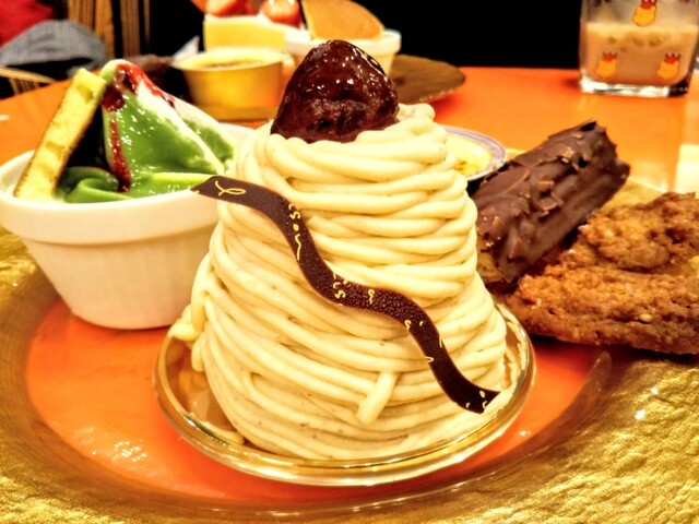 ケーニヒスクローネ くまポチ邸 旧居留地 大丸前 ケーキ 食べログ