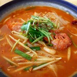 ワンルームカフェ - 海老のトムヤム風スープフォー