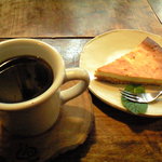 かたつむり - チーズケーキとコーヒー