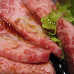 おんどる - 極上ロース1200円(税別)、極上カルビー1380円(税別)