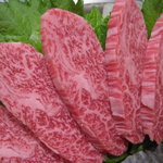 おんどる - 特選神戸牛刺し1550円(税別)