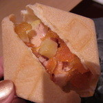 神保町 傳 - 最中　フォアグラ　いぶりがっこ　大将のお爺さんが作る甘夏のジャム