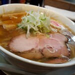 弥惣吉 - 鶏ガラ中華 650円(外税)