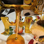 鶏料理ひとりひとり - 飴細工も勉強されています