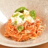 ダ ゴトウ - 料理写真:スパゲッティ（マンチーニ）トマトとバジリコソース　水牛のモッツァレラと共に