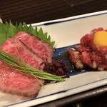 焼肉 青山外苑 - 黒毛和牛の刺身2種盛合せ(ユッケ、タタキ)