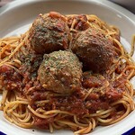 SPAGHETTI WITH MEATBALLS (意大利面with肉丸)