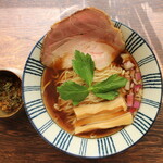 ちゅーかそば 帳 - ほわり(1,000円、真上から)