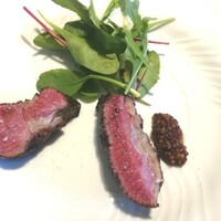 La Brianza - サカエヤ新保さん手当ての吉田めん羊牧場産羊肉4歳マトン炭火焼きと1歳9か月ホゲット炭火焼き食べ比べ。柔らかくてやさしい味わいびっくりするほどおいしくて感動～ 羊のクセが本当にまろやか驚き！！