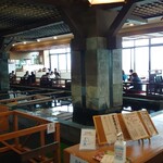 一山いけす - 中央はイケス