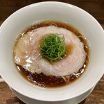 創作麺工房 鳴龍 - 「醤油拉麺」900円