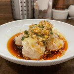 創作麺工房 鳴龍 - 「海老ワンタン（スパイシーガーリックソース）」450円