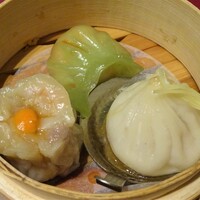 シーファン - ランチ：福（蒸し点心3種 エビ蒸餃子、小籠包、焼売）