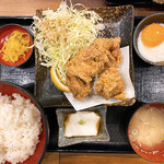 Torimikura - ランチ；地鶏の唐揚げとろろごはん（税込1100円）