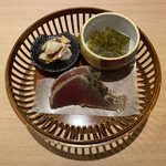 Sushi Matsumoto - ・あんきも、フグの煮凝り、鰹の藁焼き