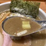 煮干中華そば 鈴蘭 - 濃厚なスープ