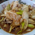 上海厨房　玲玲 - キムチ・白ネギ・豚肉のラーメン2