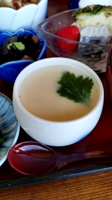 大漁丸 美々津 魚介料理 海鮮料理 食べログ