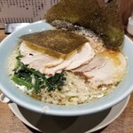 油そば 六 - 山田家ラーメン　750円
チャーシュートッピング　300円