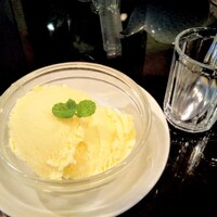 雅苑酒家 本店 - アイスクリーム