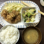 居喰処 光 - 2020/12/08
      本日の日替り 油淋鶏定食 500円